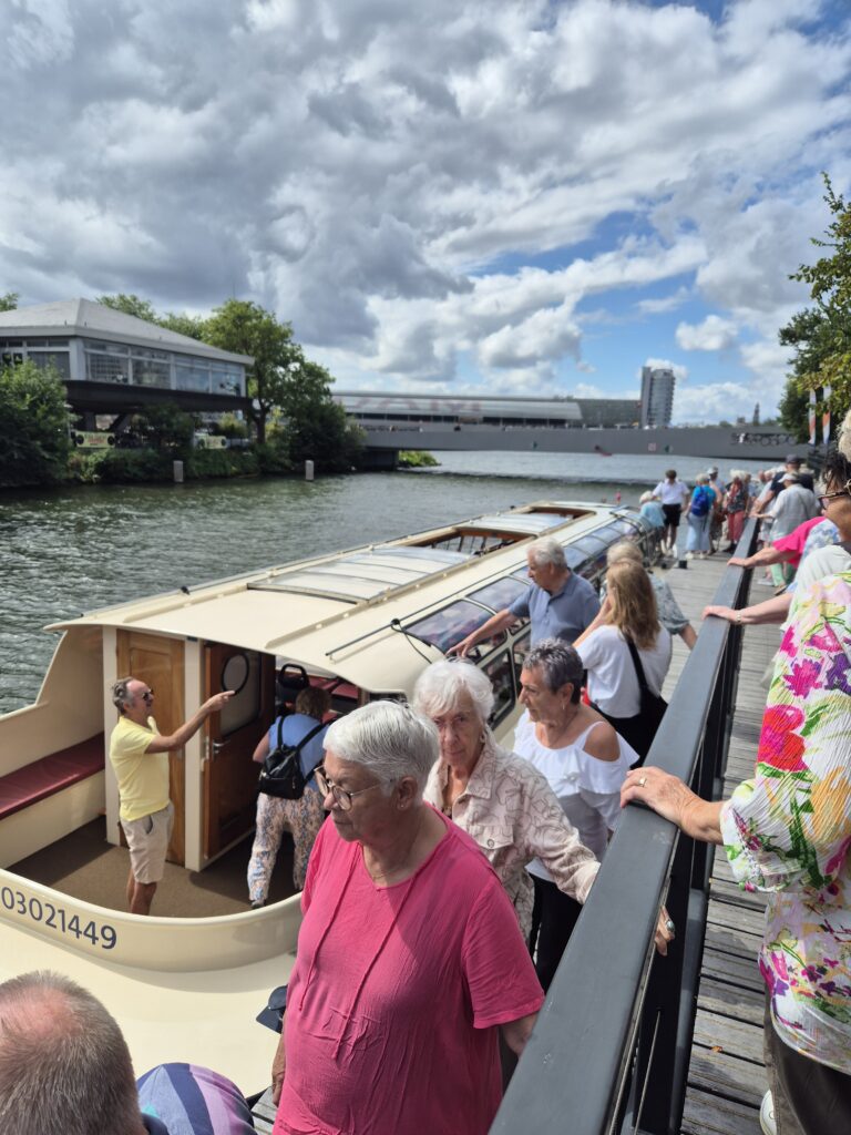 Rondvaart over de Amsterdamse grachten met Vierstroom