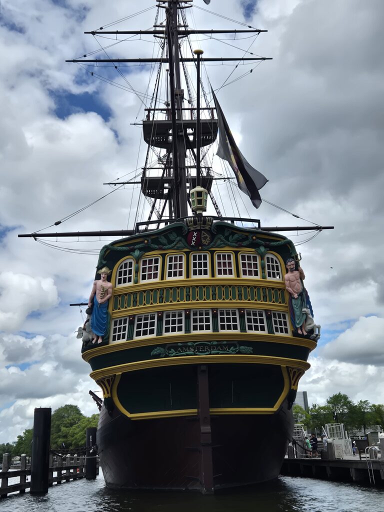 Rondvaart over de Amsterdamse grachten met Vierstroom